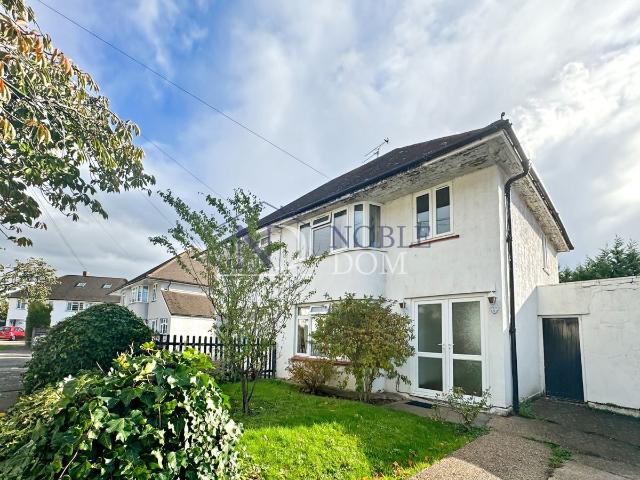 House for rent in Ashford Common, Spelthorne