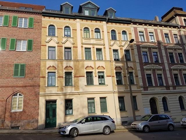 Dachgeschosswohnung mieten in Altenburg