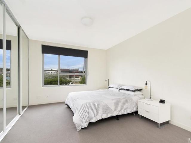 Apartment for rent in Phillip, District of Woden Valley