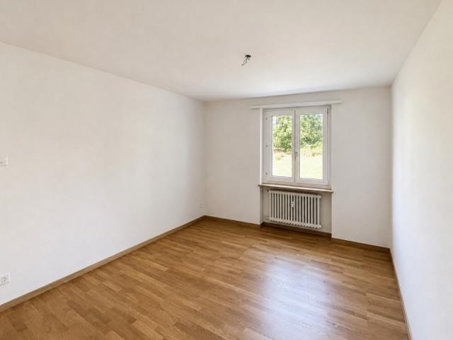 Wohnung mieten in Einigen, Zürich