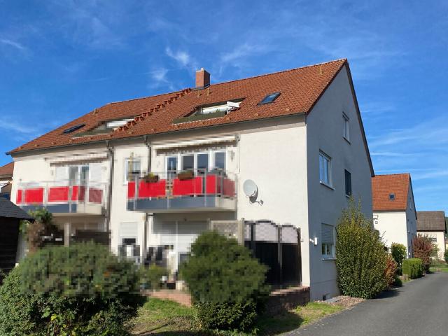 Dachgeschosswohnung kaufen in Kleinheubach, Bayern