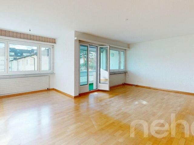 Wohnung kaufen in Schwerzenbach, Zürich