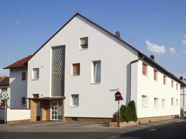 Dachgeschosswohnung kaufen in Rodenbach, Rheinland-Pfalz