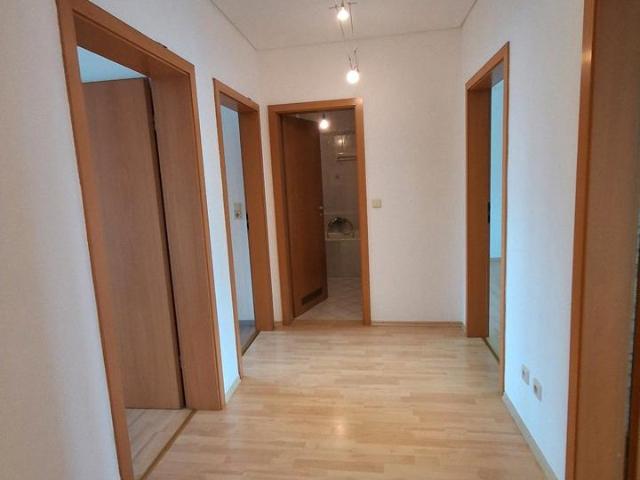 Wohnung kaufen in Maroth, Bayern