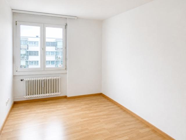 Wohnung mieten in Einigen, Zürich