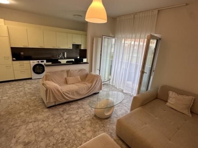 Wohnung mieten in Einigen, Zürich