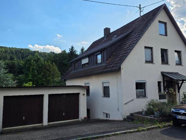 Dachgeschosswohnung kaufen in Murrhardt, Baden-Württemberg