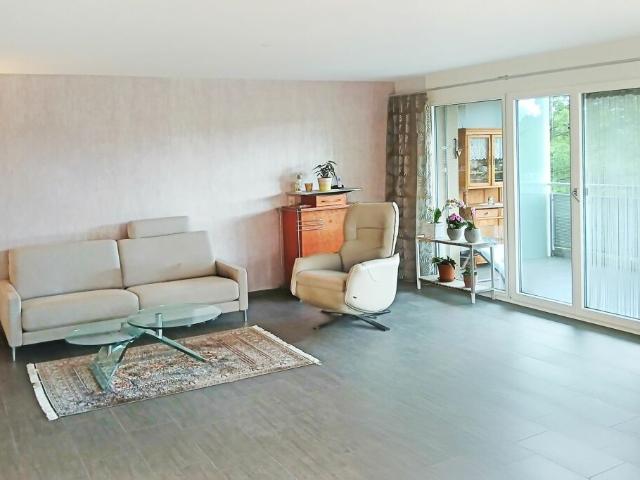 Wohnung kaufen in Bubikon, Zürich