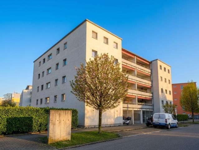 Wohnung kaufen in Dietlikon, Zürich
