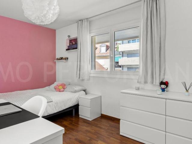 Wohnung kaufen in Gland, Waadt