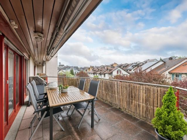 Attikawohnung kaufen in Henggart, Zürich