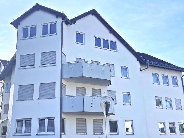 Dachgeschosswohnung kaufen in Stockstadt, Bayern