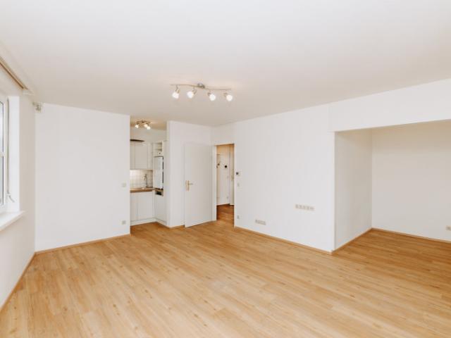 Erdgeschosswohnung kaufen in Neustadt, Salzburg