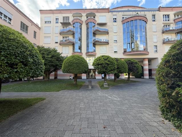 Büro mieten in Nyon, Waadt