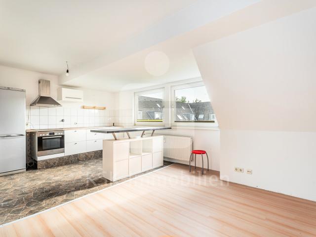 Dachgeschosswohnung kaufen in Gartenstadt-Nord, Köln