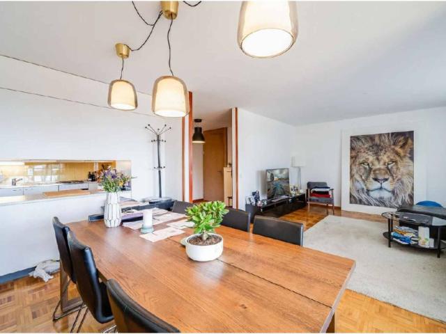 Wohnung kaufen in Belmont-sur-Lausanne, Waadt