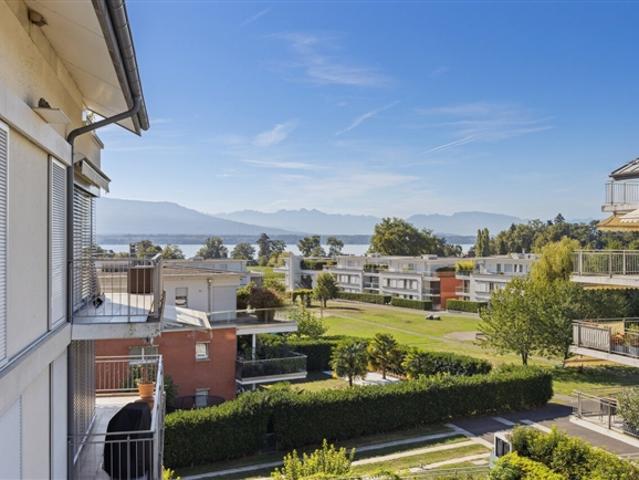 Wohnung kaufen in Coppet, Waadt