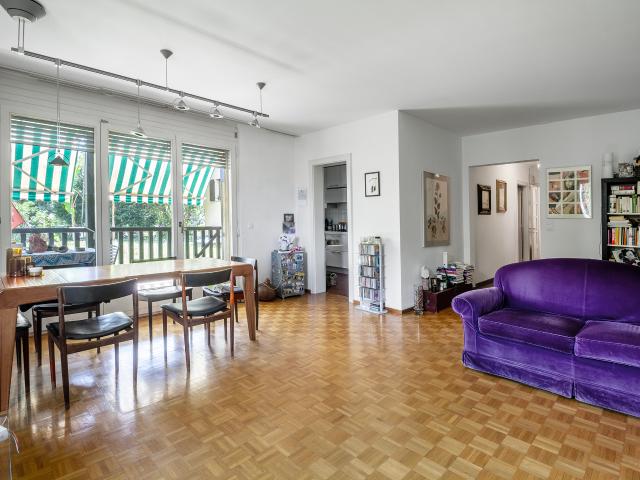Wohnung kaufen in Collina d'Oro, Tessin