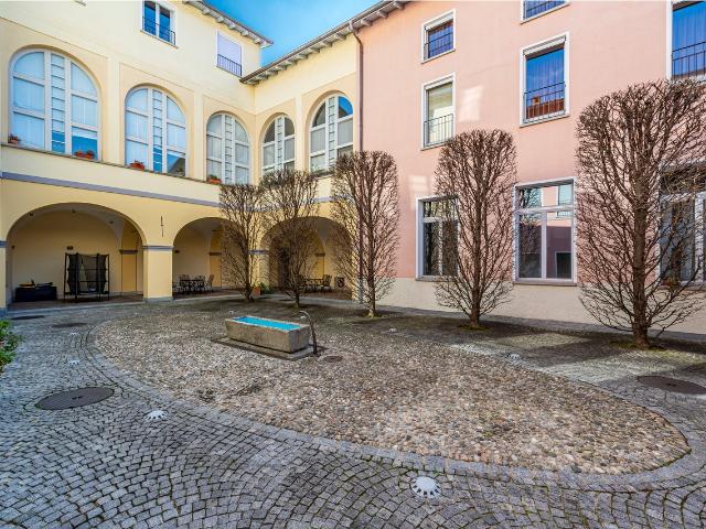 Büro kaufen in Mendrisio, Tessin