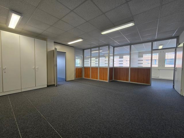 Büro mieten in Mont-sur-Lausanne, Waadt