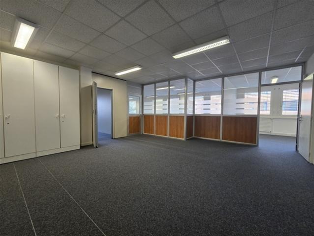 Büro mieten in Mont-sur-Lausanne, Waadt