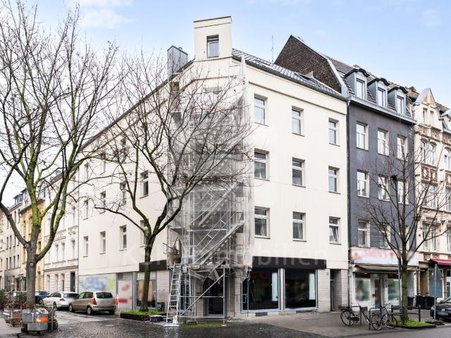 Dachgeschosswohnung kaufen in Mülheim, Köln