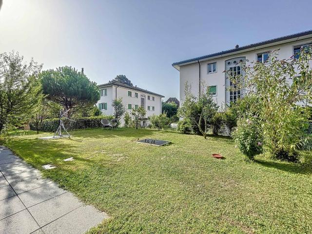 Wohnung kaufen in Pully, Waadt