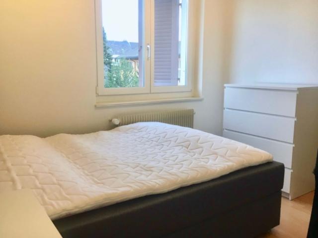 Zimmer mieten in Einigen, Zürich