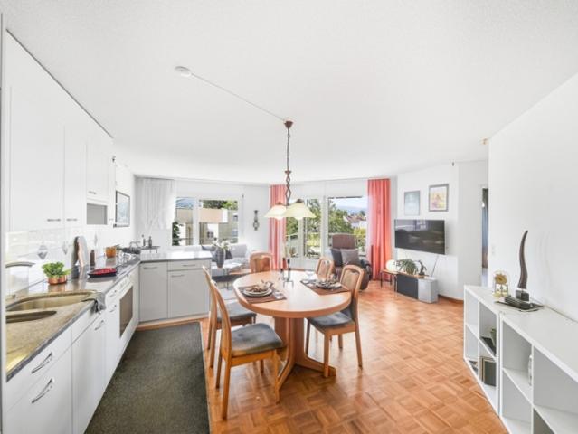 Wohnung kaufen in Dübendorf, Bezirk Uster