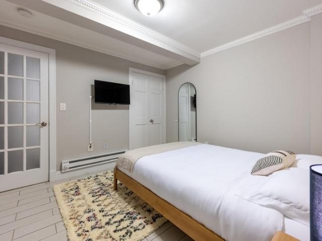 Room for rent in Arverne, New York