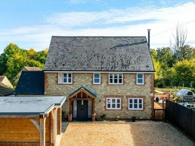 House for sale in Brackley, West Northamptonshire