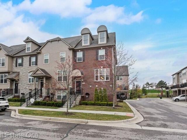 House for sale in Rochester Hills