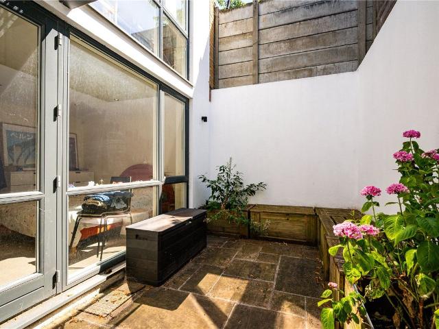 House for rent in London Borough of Hackney, Greater London