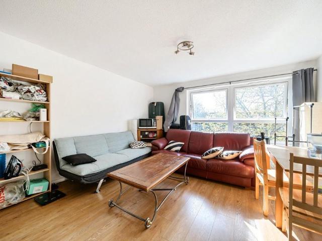 Apartment for rent in St. John's Wood, Greater London