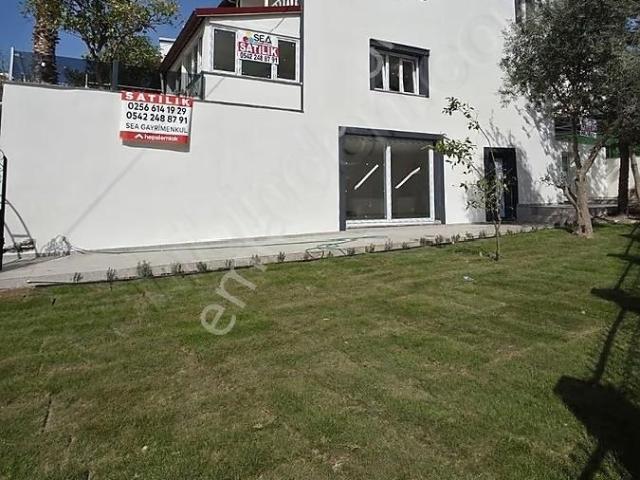Kuşadasi, Aydin içerisinde satılık Villa
