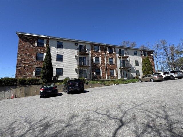 Condo for sale in Worcester, Massachusetts