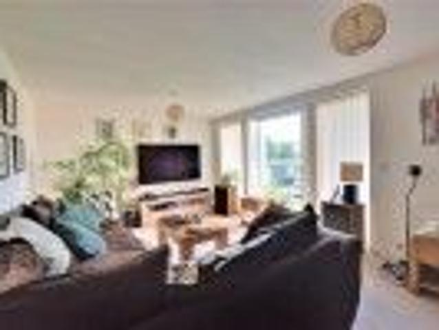 Apartment for rent in The Image, Pouchen End