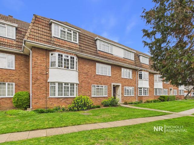 Apartment for rent in Worcester Park, Greater London