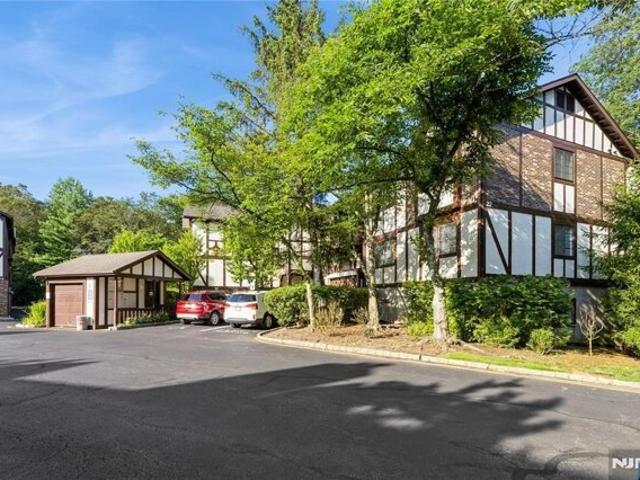 Condo for sale in Mahwah