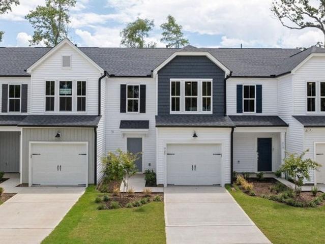 Townhouse for sale in Hemingway, South Carolina