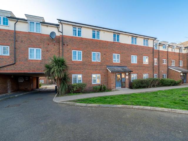 Apartment for rent in London Borough of Merton, Greater London