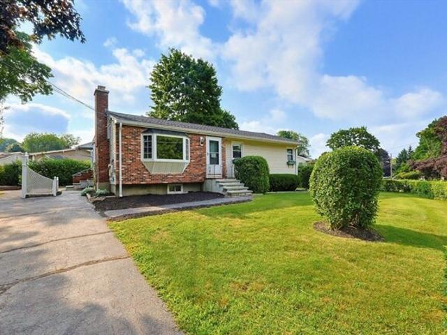 House for sale in Medway, Massachusetts