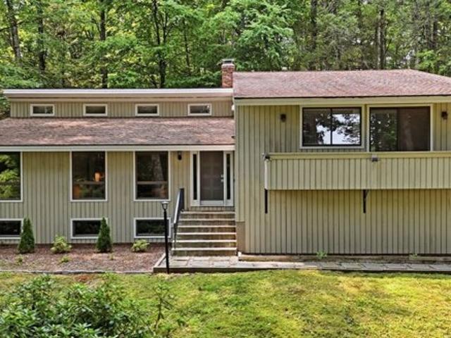 House for sale in Avon, Connecticut