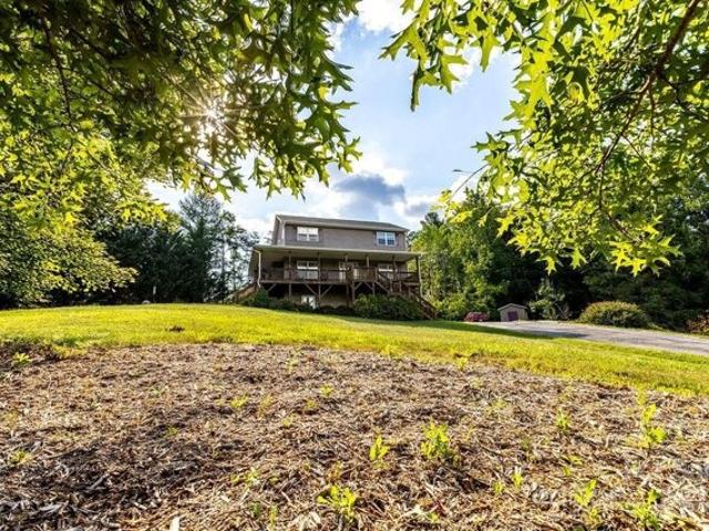 House for sale in Weaverville