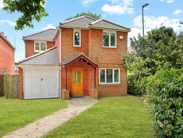 Apartment for rent in Ivy Chimneys, Epping