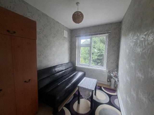 House for rent in Berkeley, Dragonby