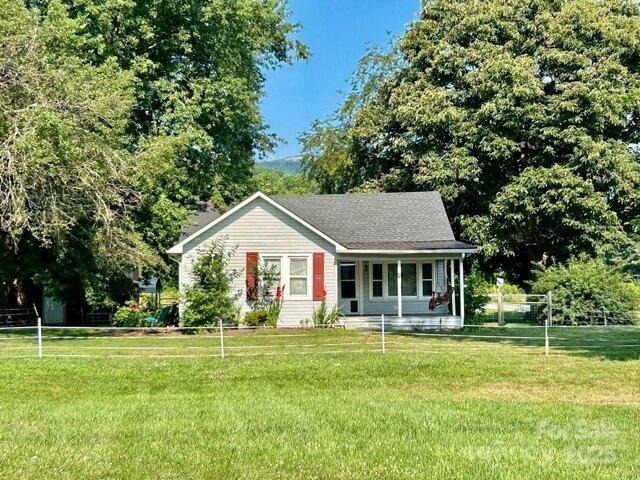 House for sale in Waynesville