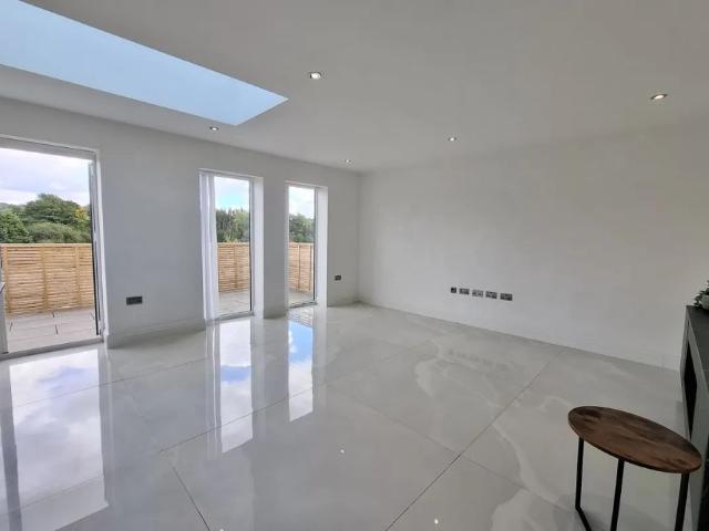 House for rent in Pouchen End, Hertfordshire