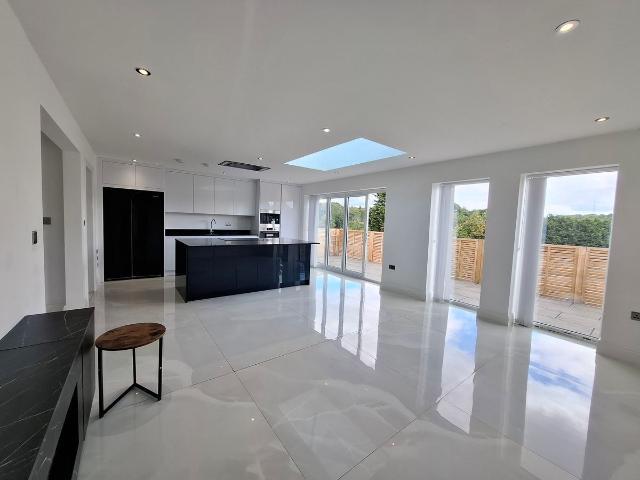 Apartment for rent in Pouchen End, Hertfordshire