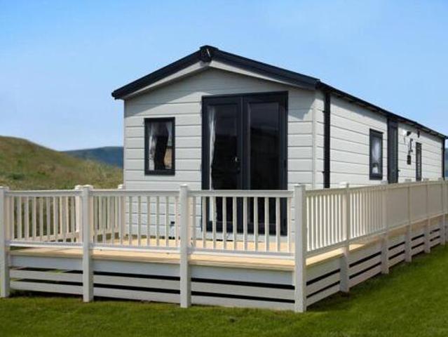 House for sale in Stokesby, Norfolk